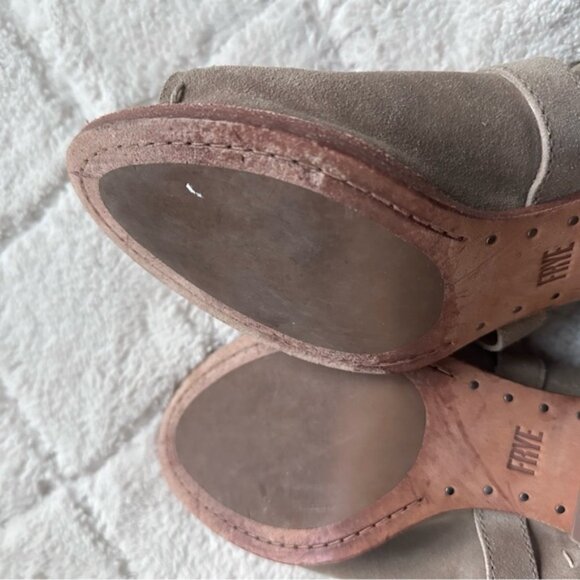 Frye & Co | Donna Suede Ash Slingback Block Heel Sandal | Size 9 - Picture 13 of 13